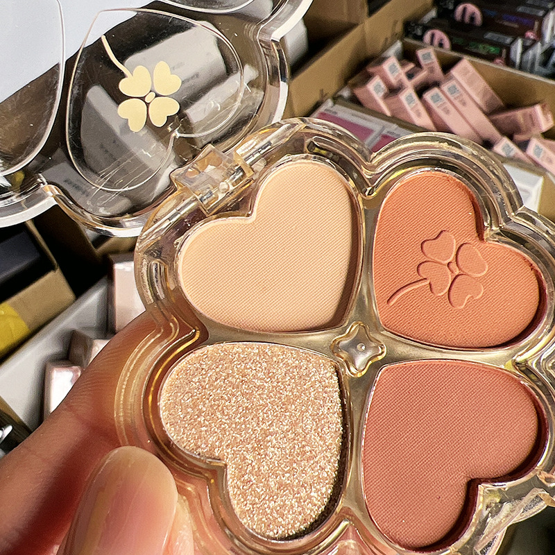Lucky Clover Eyeshadow Palette - Red Clover Flower recensie en prijs